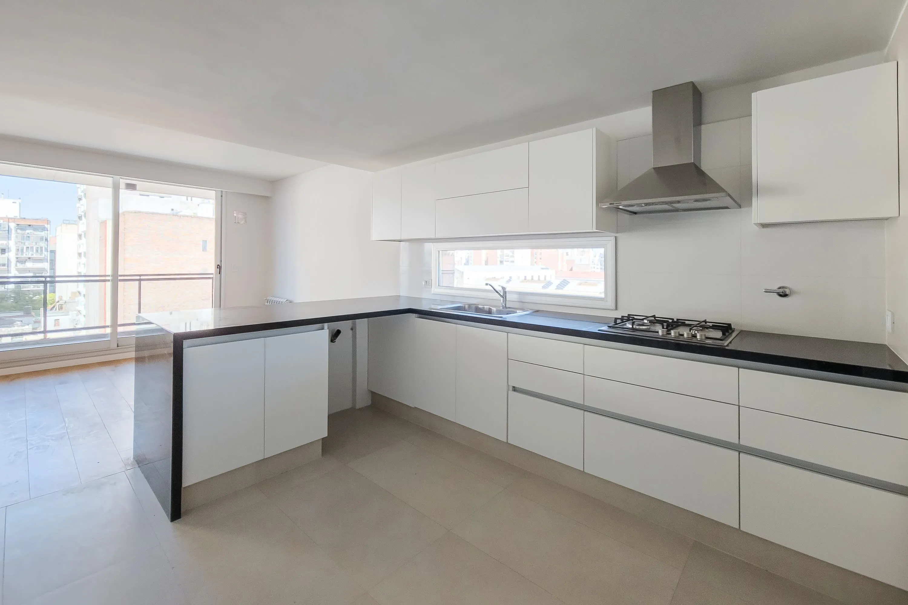 Cocina minimalista: laca, enchapado natural o melamina touch