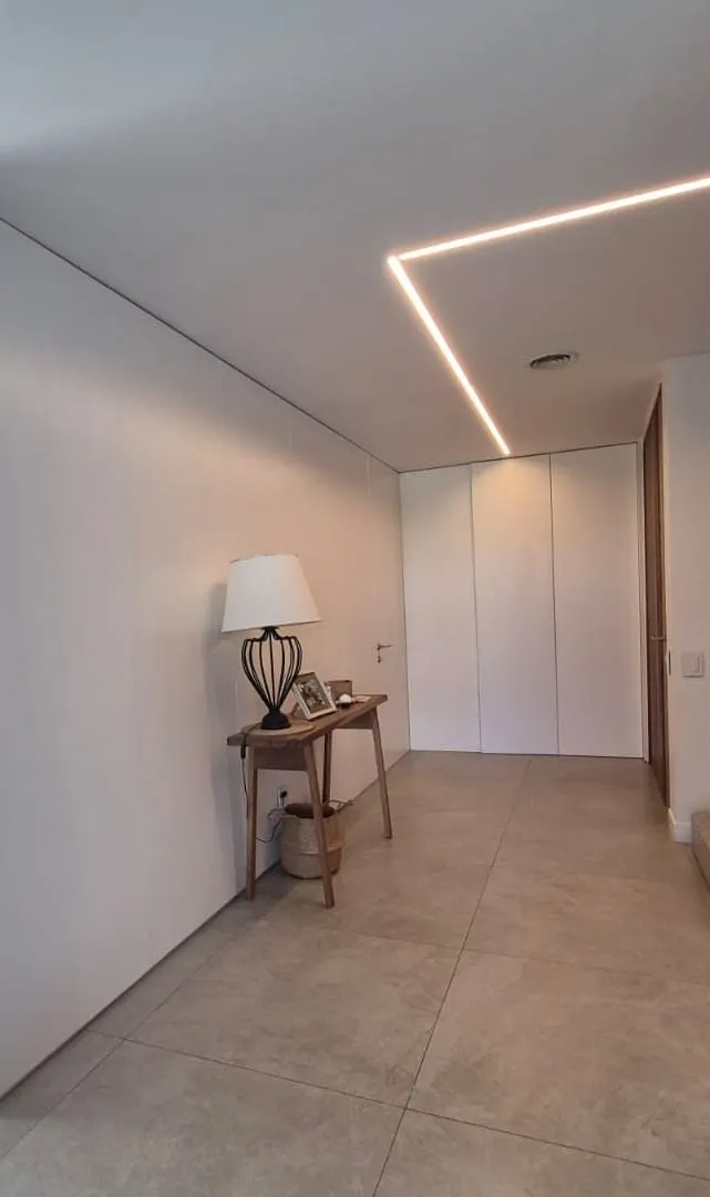 Mueble de recepción a medida
