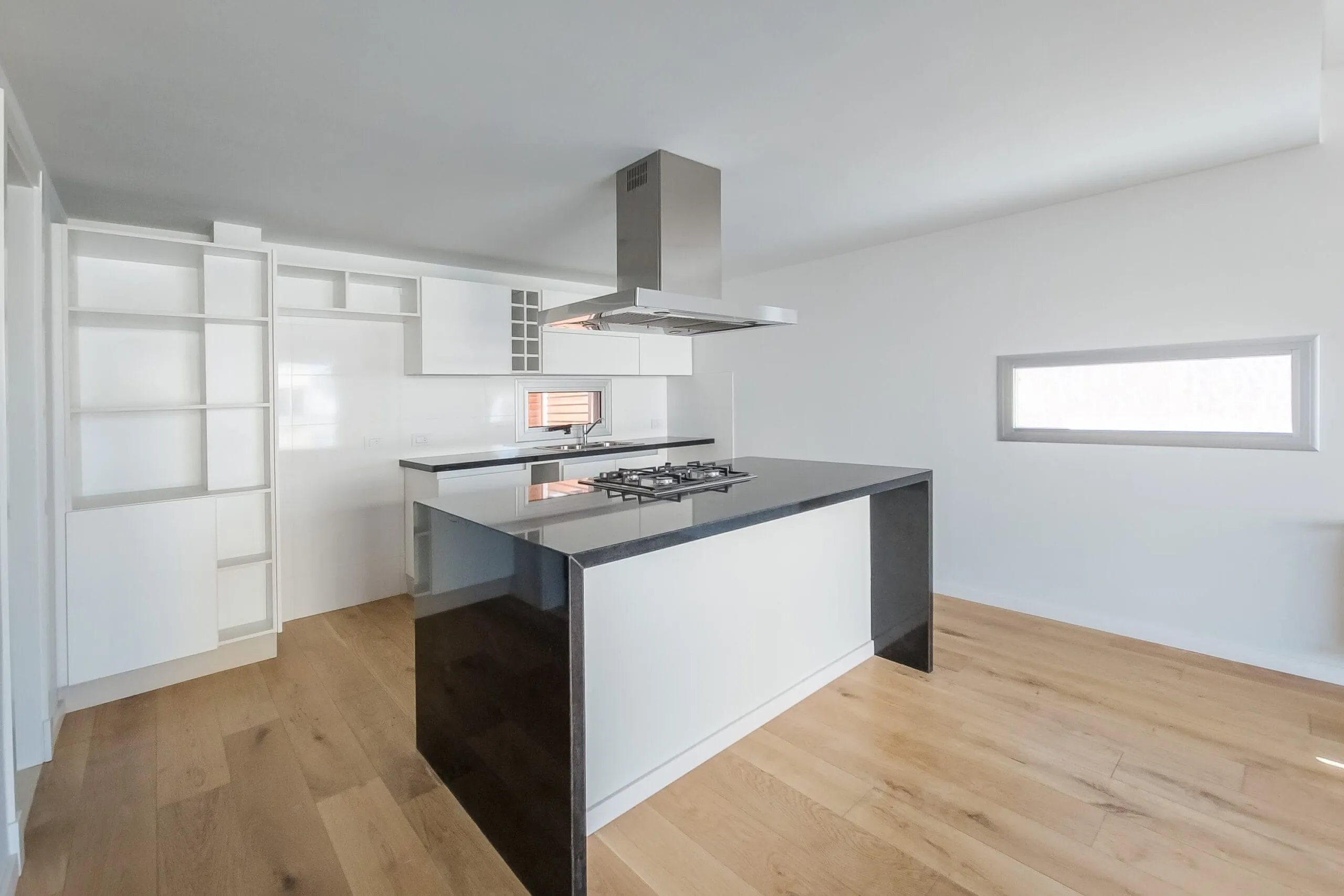 Muebles de cocina a medida en unidad 8B de Plaza España