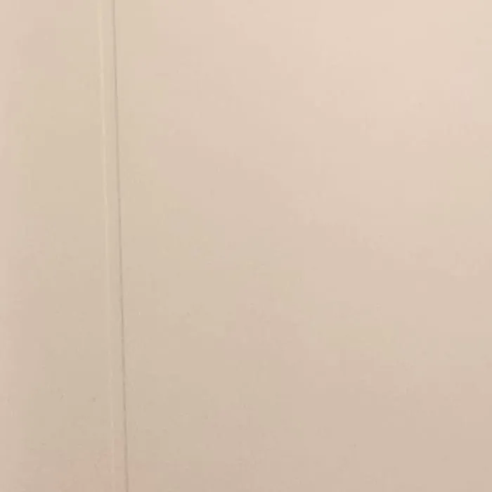 Textura de laca blanca en puertas a medida Quento
